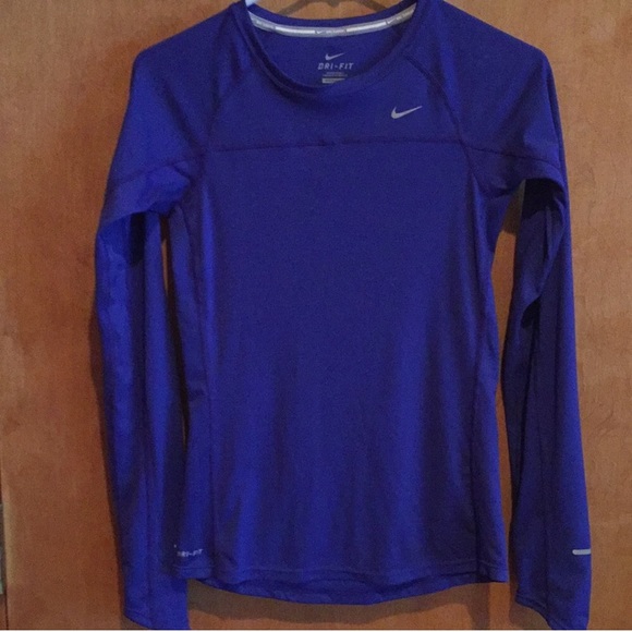 Nike Tops - Nike dry fit long sleeve. Size XS
